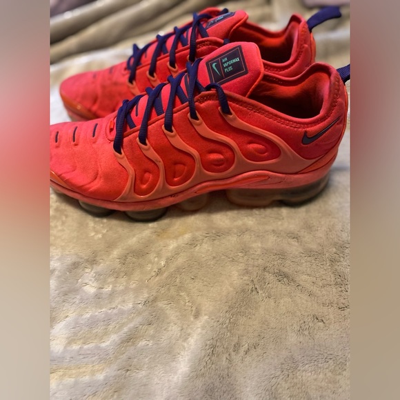 Shoes - Nike Air VaporMax Plus